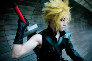 Read more about the article Stunning Cloud Strife Final Fantasy 7 Cosplay